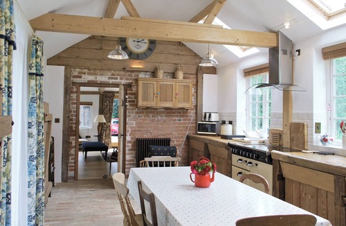 Saxmundham Cottage | Romantic hideaway for couples (and their pets.