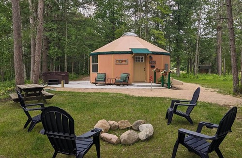 Grand Rapids House | Romantic Hot Tub Get-a-way!
