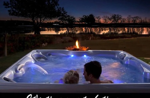 Helmer House | Romantic House on the Lake-Hot Tub Pet Friendly-kayaks-Fishing Boat. Sleeps 8