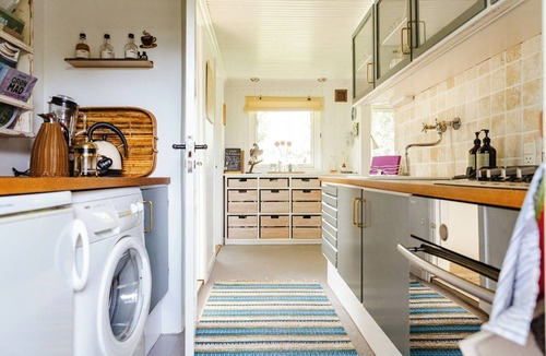 Maribo House | Romantic island cottage in cosy style near beach