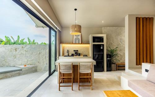 Sei Pinang House | Romantic Jungle Escape with Private Pool Villa