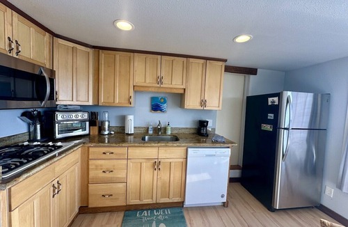 Old Town House | Romantic King Bed Studio ~ STUNNING VIEWS Bodega Bay - Perched over the water!