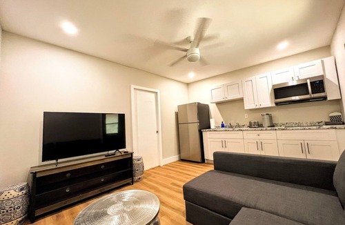 Homestead House | Romantic Lake Tiny House in Japanese Garden