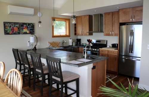 Malletts Bay House | Romantic Lakefront Accommodation with Mountain Views on Lake Champlain in Vermont