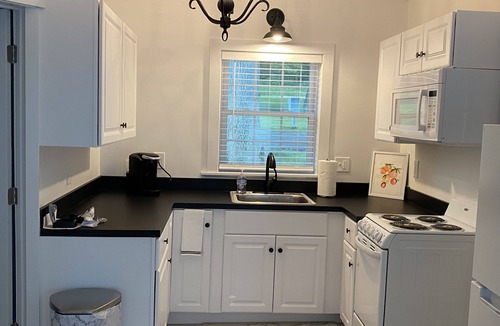 Middlefield Cottage | Romantic Lakefront Cottage #5