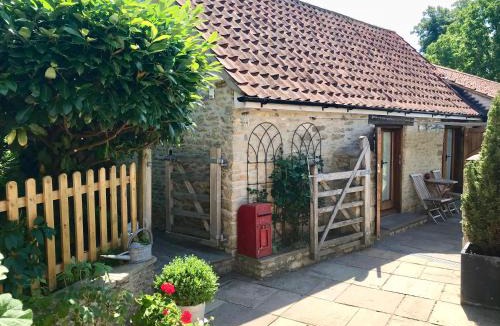 Rode House | Romantic Little House near Bath