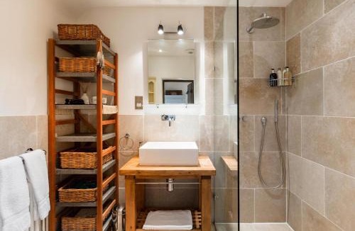 Rode House | Romantic Little House near Bath