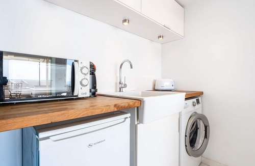 Costa Dorada Apartment | Romantic loft ideal couples with sea views