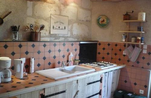 Brion House | Romantic Loire Hideaway