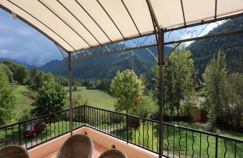 Saint-Pierre House | Romantic-Louveteaux-en-Provence *