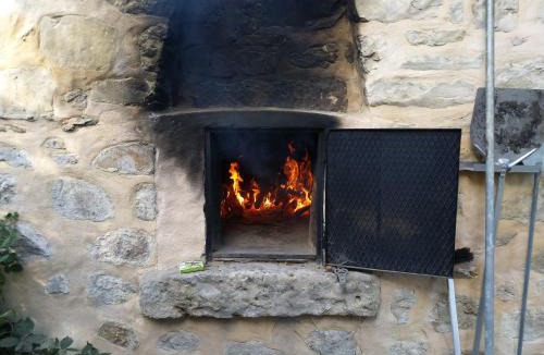 Saint-Pierre House | Romantic-Louveteaux-en-Provence*