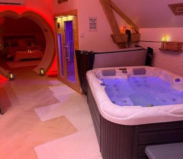 Bailleval Apartment | Romantic Love - So Lovely