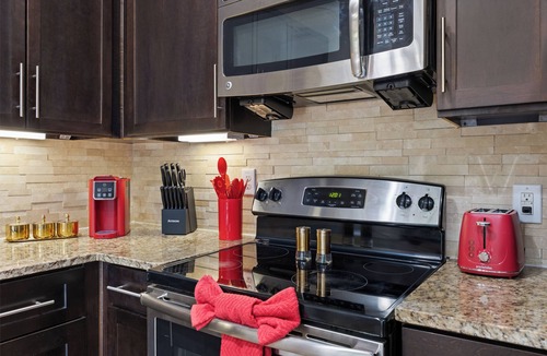 Midtown Apartment | Romantic Luxe Stay- Houston Texas, Downtown.