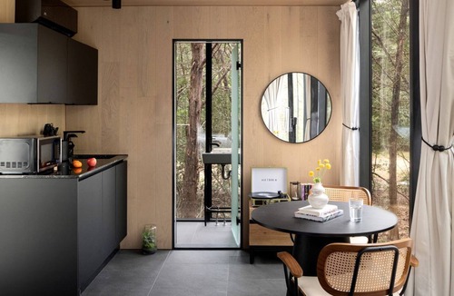 Bastrop House | Romantic Mirror Cabin Retreat by the Lake in the Enchanted Forests of Texas