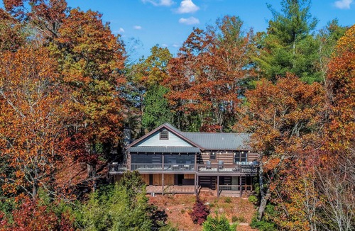 Hidden Lake Cabin | Romantic Modern Cabin w/Mountain Views, Hot Tub, Pet-Friendly & EV Charger