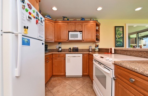 Napili Condo | Romantic! Oceanfront Air Conditioned Condo #114