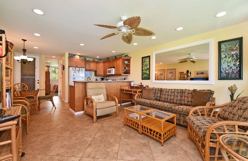 Napili Condo | Romantic! Oceanfront Air Conditioned Condo #114