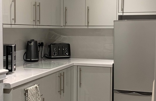 Lincoln Apartment | Romantic Periodic Apartment, Central Location