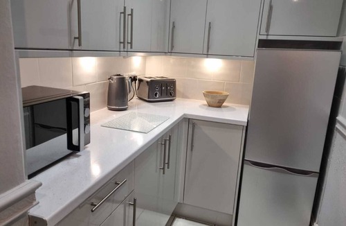 Lincoln Apartment | Romantic Periodic Apartment, Central Location