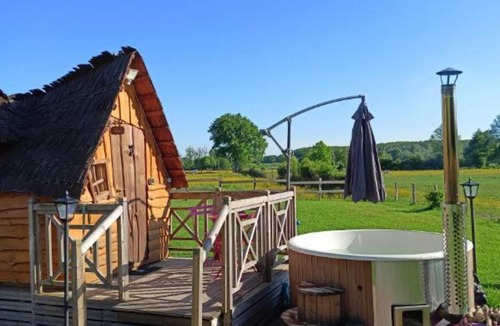 Cerans-Foulletourte Cabin | romantic premium Chalet spa