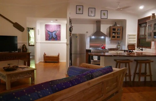 Cow Bay House | Romantic rainforest retreat with magical waterfall