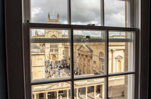Bath City Centre Apartment | Romantic Retreat - Abbey views