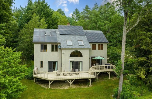 South Londonderry House | Romantic Retreat - Minutes from Stratton