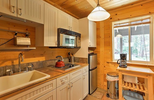 Winthrop Cottage | Romantic Riverfront Cottage - 1 Mile to Winthrop!