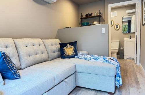 Camptown House | Romantic Riverfront Retreat