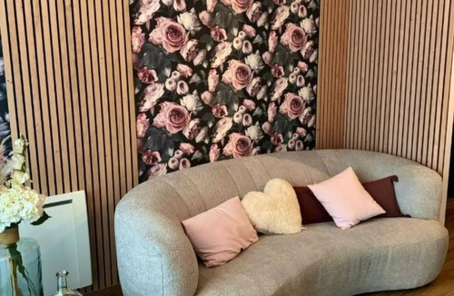 Bouxieres-aux-Dames Apartment | Romantic room near Nancy