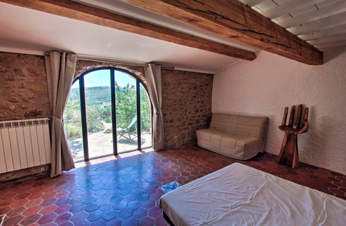 Fitou House | romantic room in a large wilderness cottage