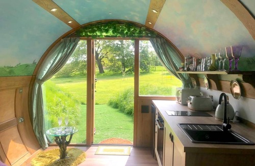 Barnstaple Cabin | Romantic Rural Break In Countryside Castle Grounds