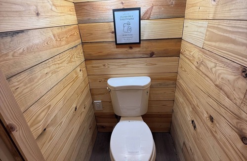 Live Oak RV Rental | Romantic Safari Tent Private Bath Fire Pit