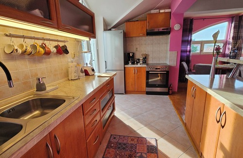 Zadar Apartment | Romantic Sea-View Apartment in Zadar, Parking and Wi-Fi