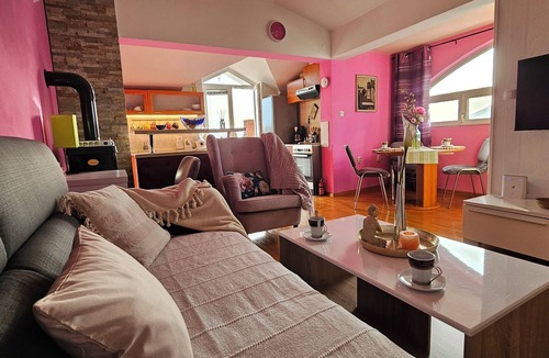Zadar Apartment | Romantic Sea-View Apartment in Zadar, Parking and Wi-Fi