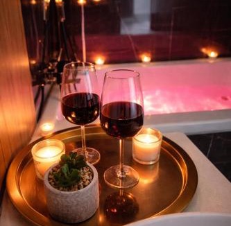 Ensanche Diputacion Apartment | Romantic Sea View Studio with Jacuzzi in Alicante Center