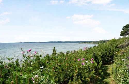 Egsmark Strand House | Romantic Seaside Cottage With Panoramic Views Just 20 Meters From The Beach
