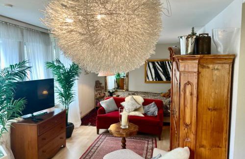 Nussbaumen Apartment | Romantic Space