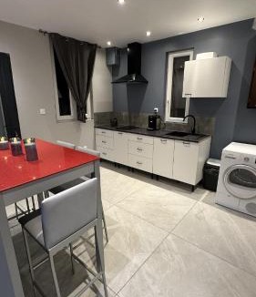 Amilly House | Romantic stay