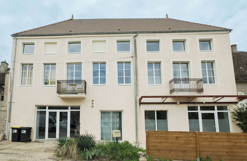 Saint-Jean-de-Vaux Apartment | Romantic studio in Burgundy