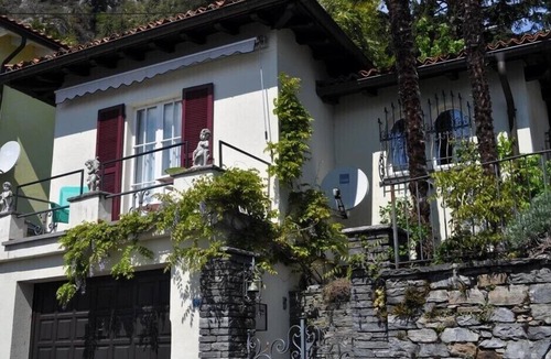 Ronco sopra Ascona House | Romantic Studio with magnificent View of Lago Maggiore & Alps