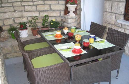 Sobra Apartment | Romantic studio apartment