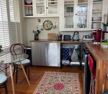 Beach Institute Apartment | Romantic Studio Apt in Historic Downtown Savannah