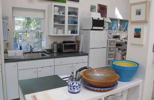 South Bristol Apartment | Romantic Studio with Shore Access