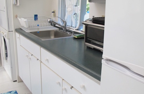 South Bristol Apartment | Romantic Studio with Shore Access