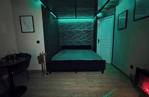 Montauban Apartment | Romantic Suite