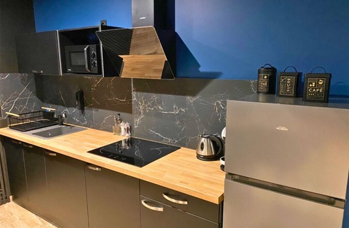 Sainte-Pezenne Apartment | *Romantic Suite: Private SPA and Pool Table*