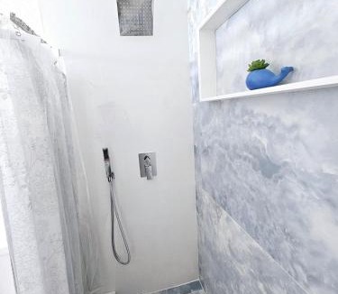 Bearss Plaza Apartment | Romantic Suite