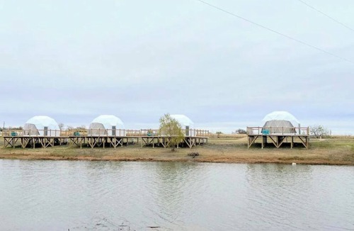 Rogers House | Romantic Sunset Dome by the Lake. Swim/Fish/Kayak 4