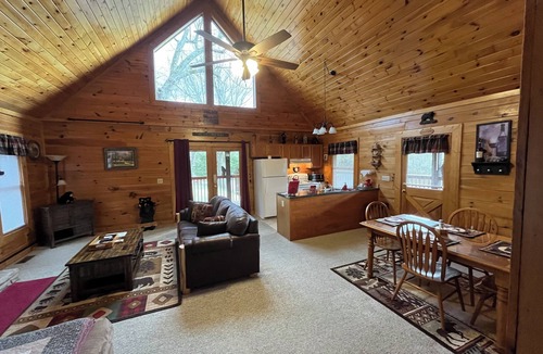 Sevierville Cabin | Romantic Valley Dream Apr 22-24 May 10-14 Jun 4-6, 10-14,n27-Jul 1!